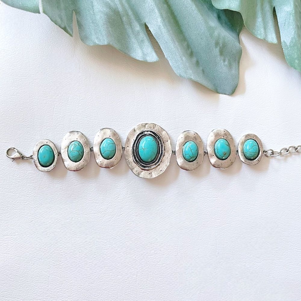 Chunky Silver Turquoise Bracelet - Picture 2 of 3